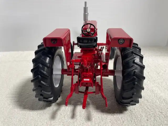 1/16 COCKSHUTT 1800 WNAX Farm Toy Tractor