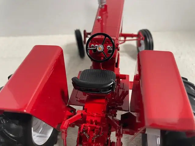 1/16 COCKSHUTT 1800 WNAX Farm Toy Tractor