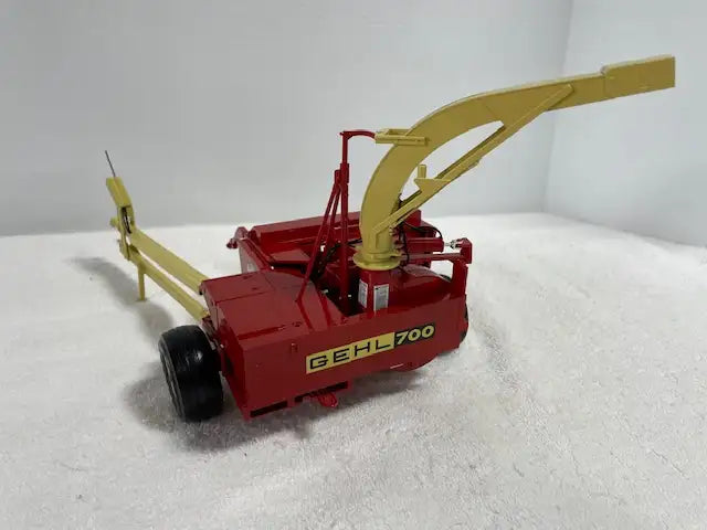 1/16 GEHL 700 2 Row Chopper Farm Toy