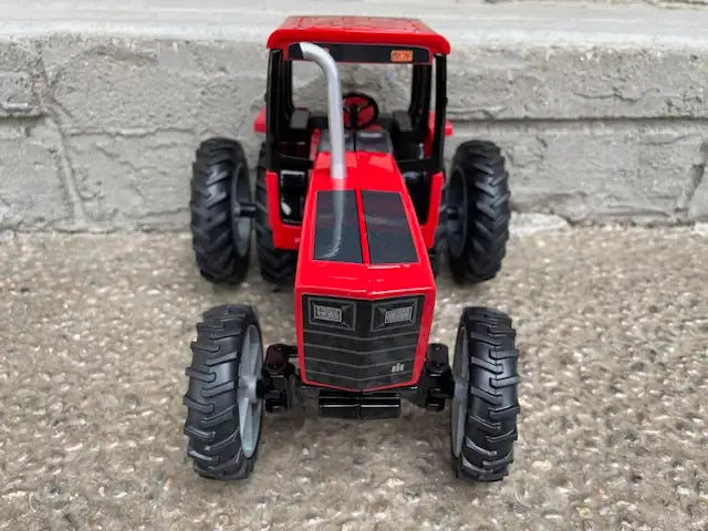 1/16 INTERNATIONAL 5488 Farm Toy Tractor