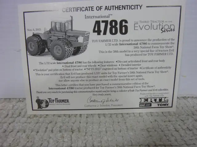 1/32 INTERNATIONAL 4786 Farm Toy Tractor