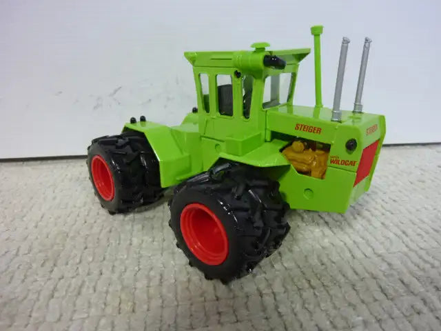 1/32 STEIGER Super Wildcat Series 1 Farm Toy Tractor