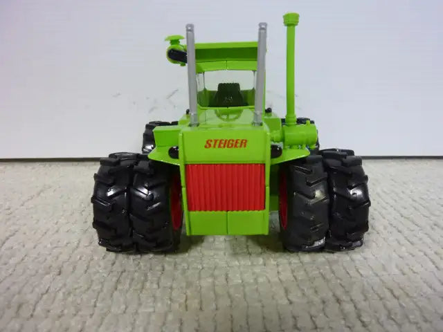 1/32 STEIGER Super Wildcat Series 1 Farm Toy Tractor