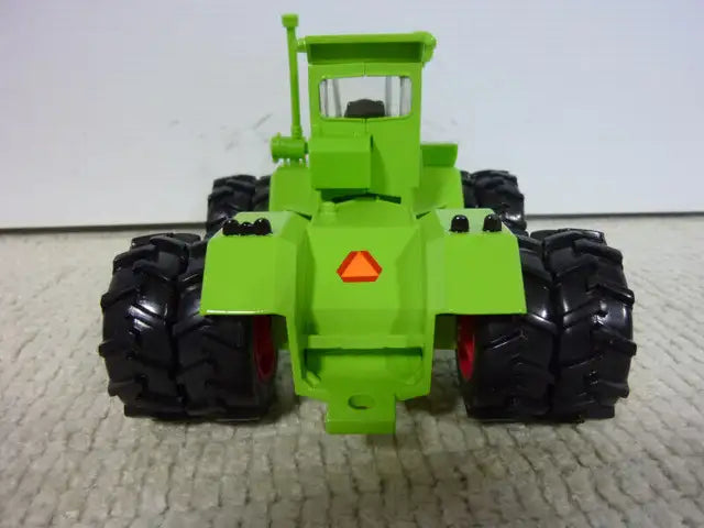 1/32 STEIGER Super Wildcat Series 1 Farm Toy Tractor