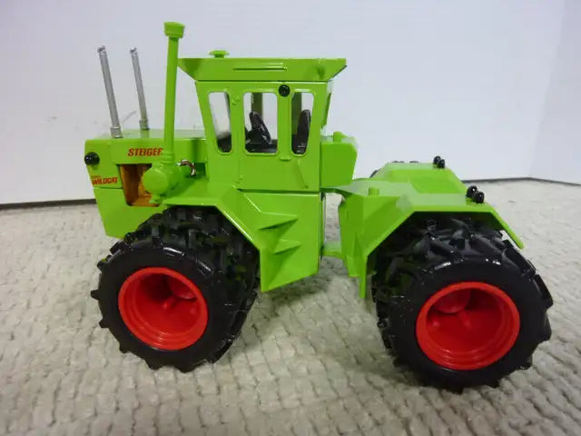 1/32 STEIGER Super Wildcat Series 1 Farm Toy Tractor