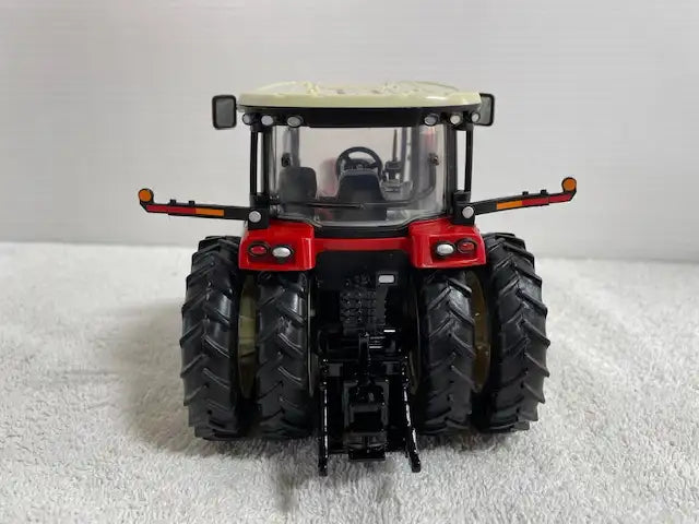 1/32 VERSATILE 310 MFWD INTRO Farm Toy Tractor