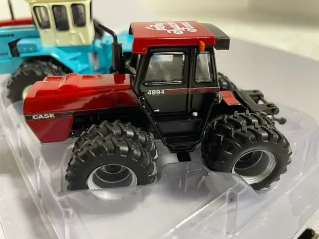 1/64 TOY TRACTOR TIMES 40TH ANN. CIH Farm Toy Set