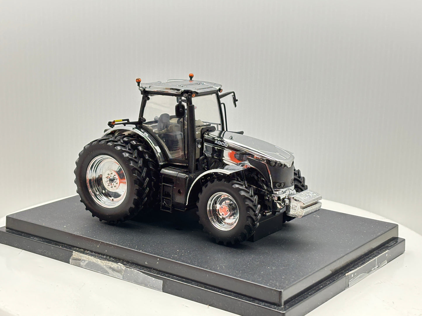 1/32 Agco DT275B Louisville
