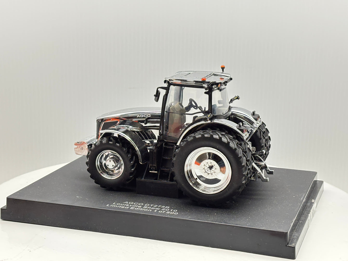 1/32 Agco DT275B Louisville