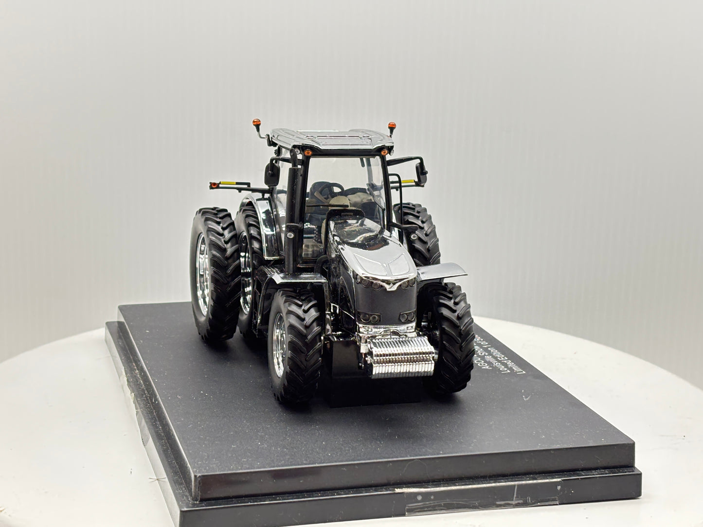 1/32 Agco DT275B Louisville