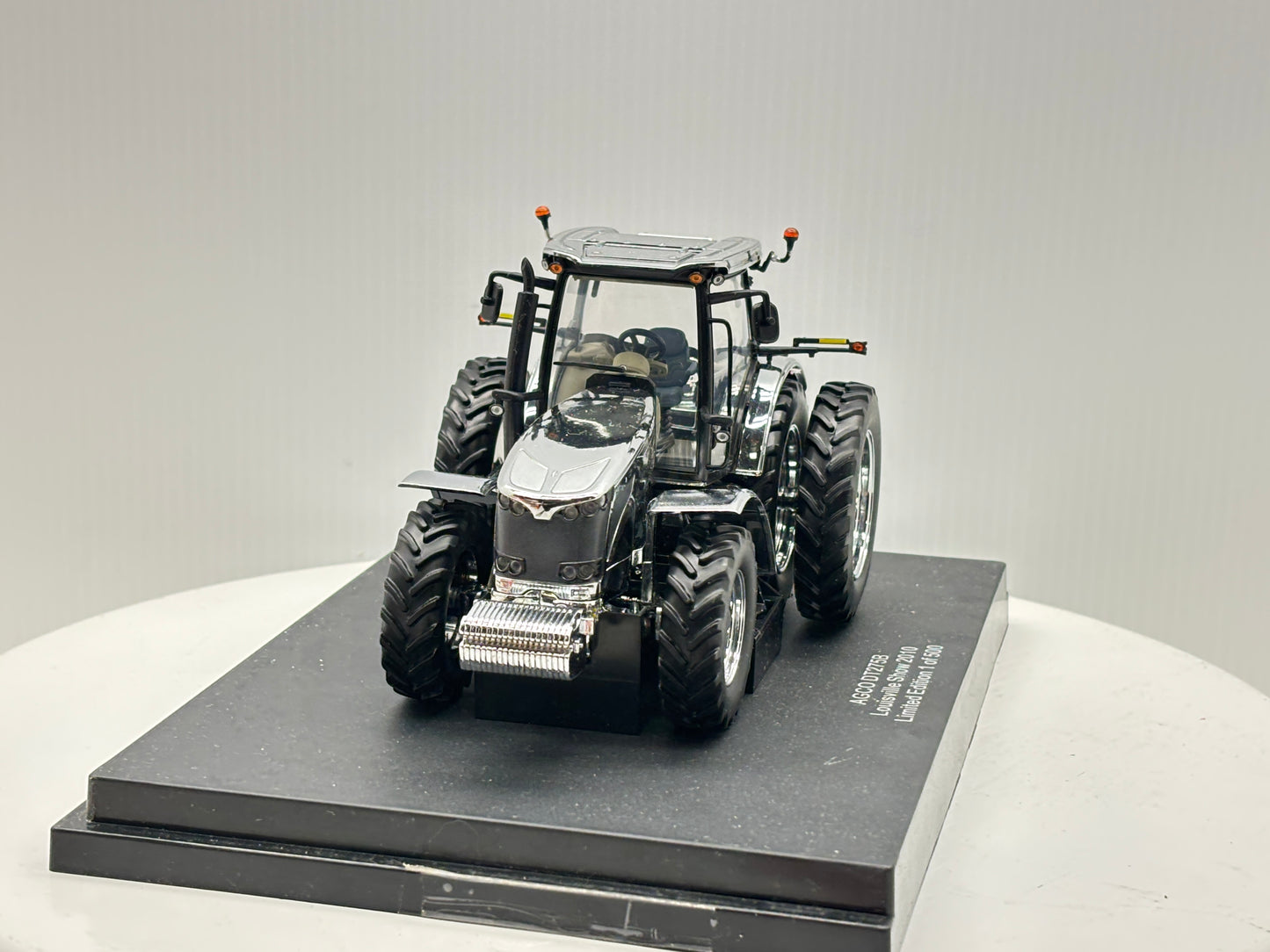 1/32 Agco DT275B Louisville