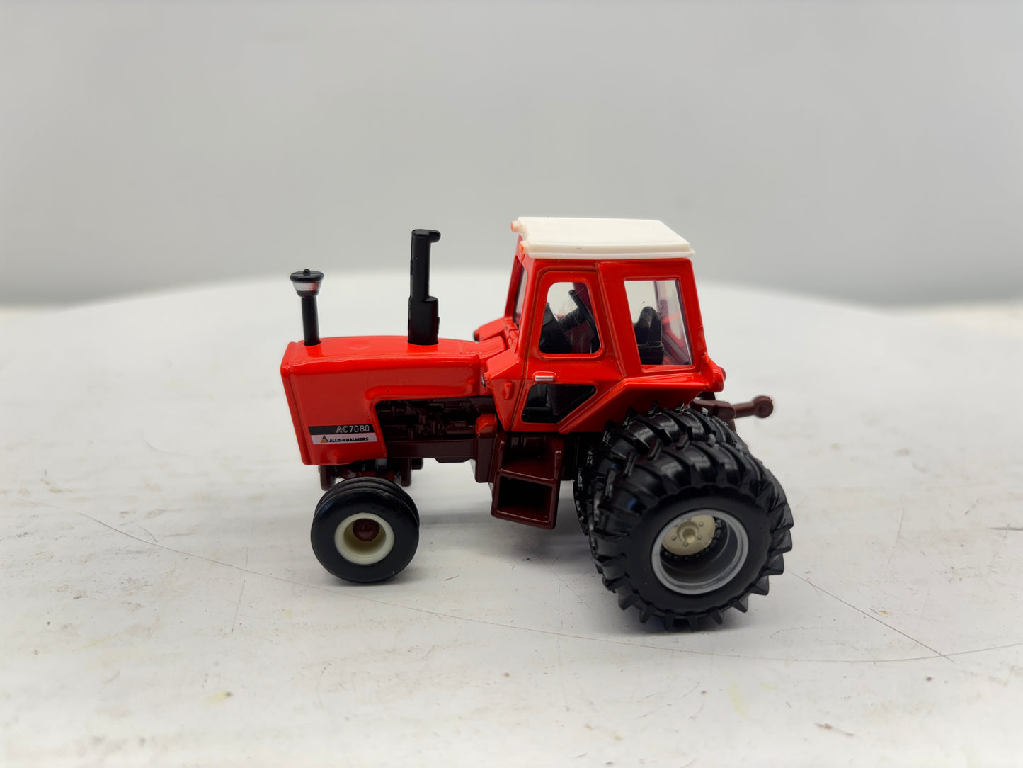 1/64 Allis-Chalmers 7080 Maroon Belly