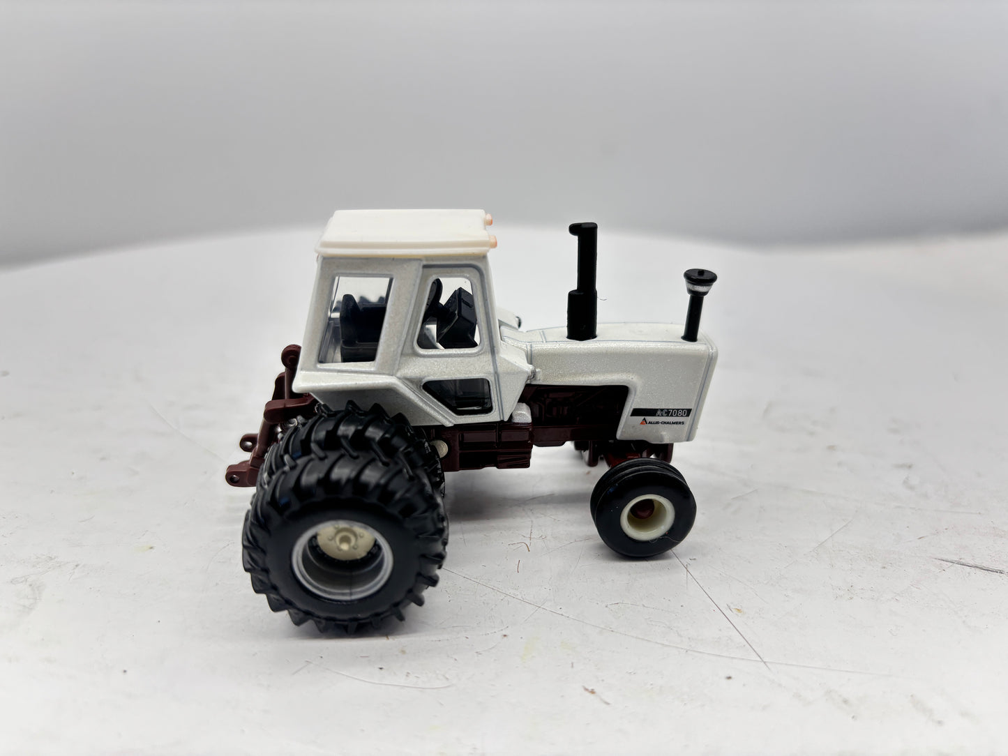 1/64 Allis-Chalmers 7080 White Chase
