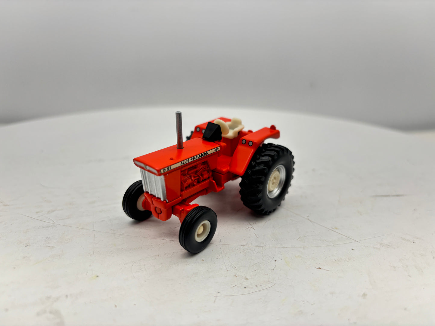 1/64 Allis-Chalmers D21 Prestige