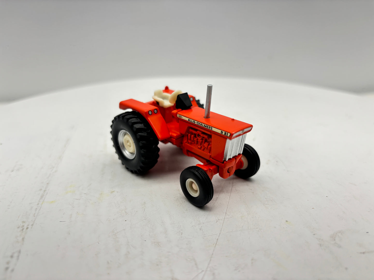 1/64 Allis-Chalmers D21 Prestige