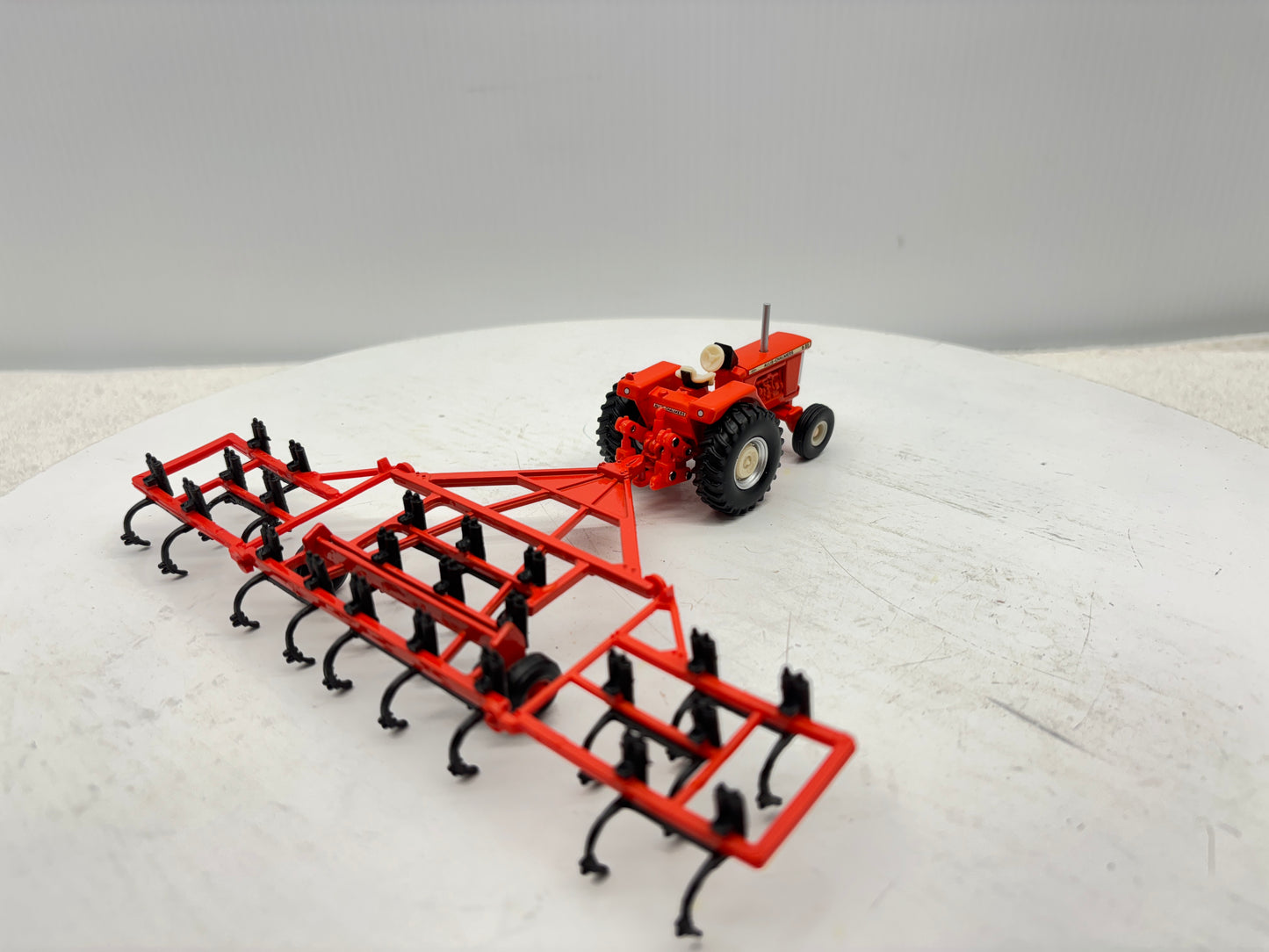 1/64 Allis-Chalmers D21 Prestige