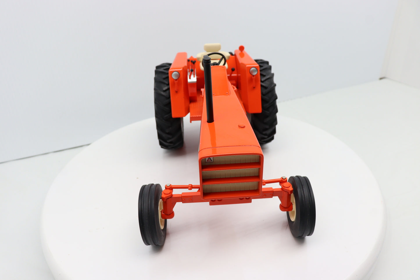 1/16 Allis-Chalmers 190XT