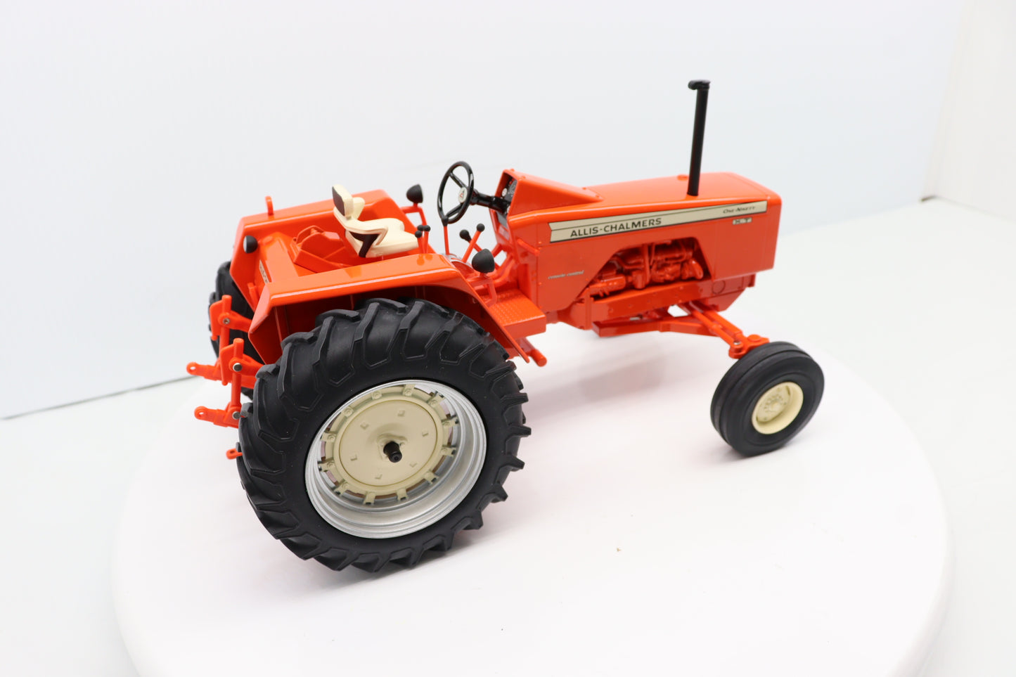 1/16 Allis-Chalmers 190XT