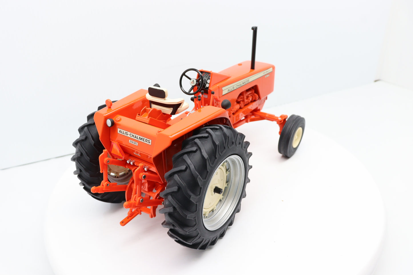 1/16 Allis-Chalmers 190XT