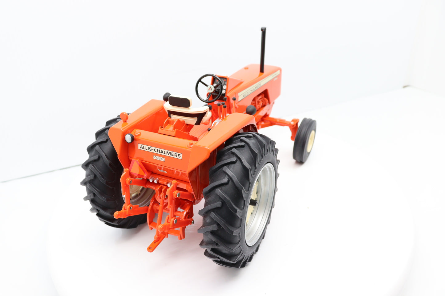 1/16 Allis-Chalmers 190XT