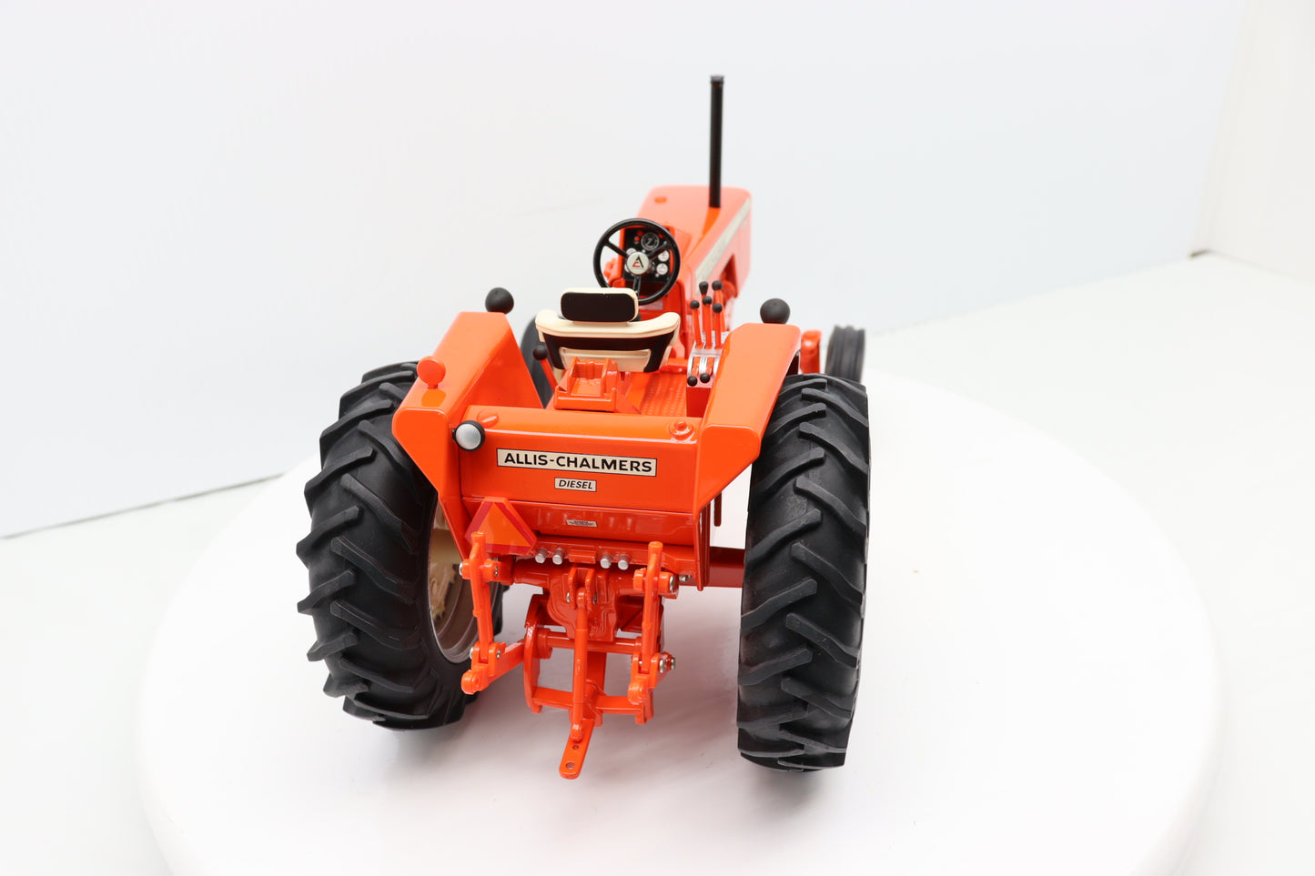1/16 Allis-Chalmers 190XT