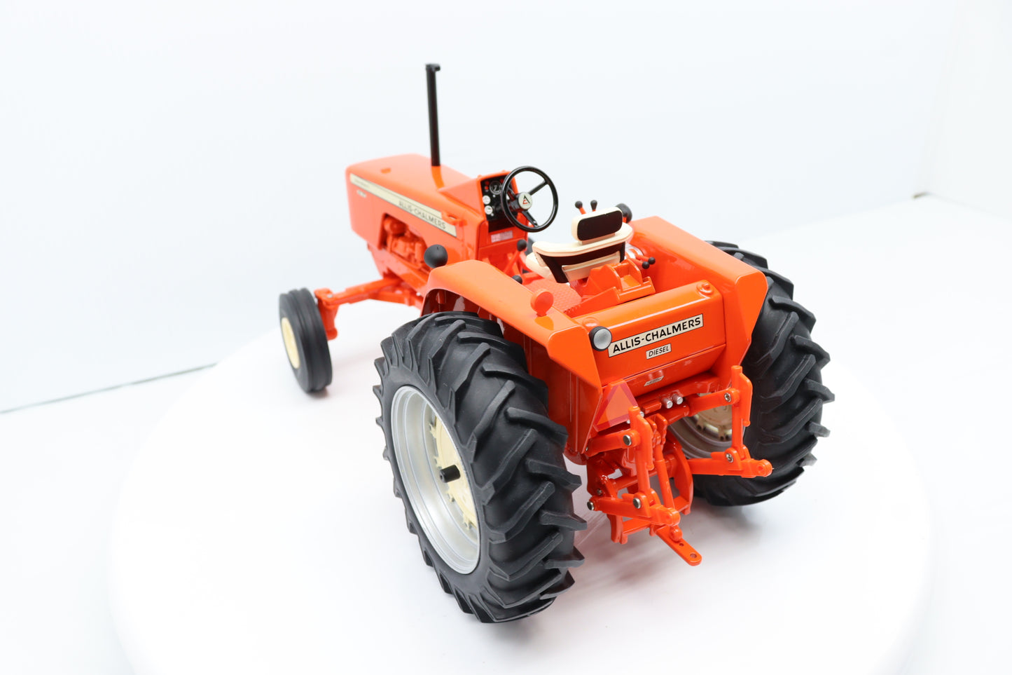 1/16 Allis-Chalmers 190XT