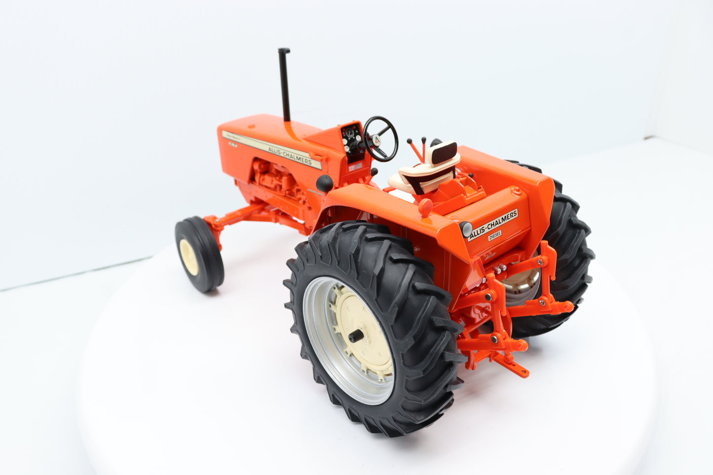 1/16 Allis-Chalmers 190XT