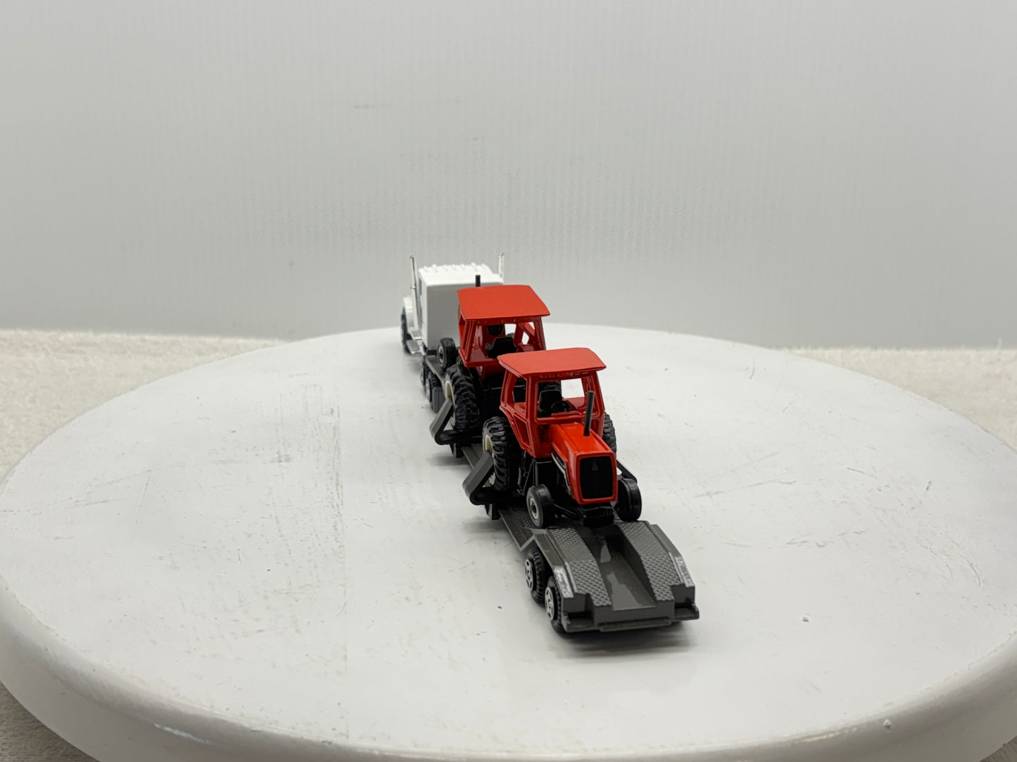 1/64 Allis-Chalmers 8070 Semi Set