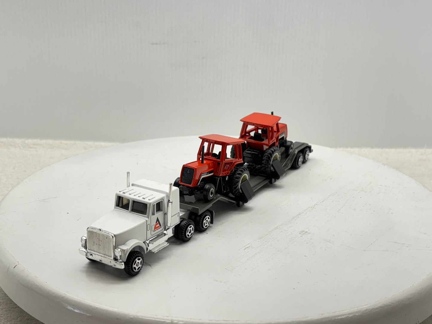 1/64 Allis-Chalmers 8070 Semi Set