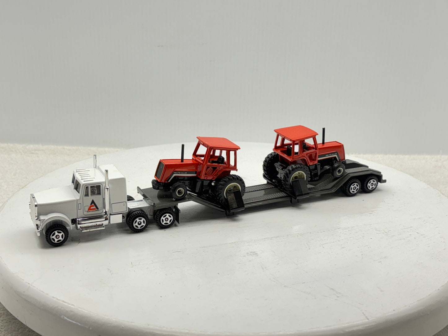 1/64 Allis-Chalmers 8070 Semi Set
