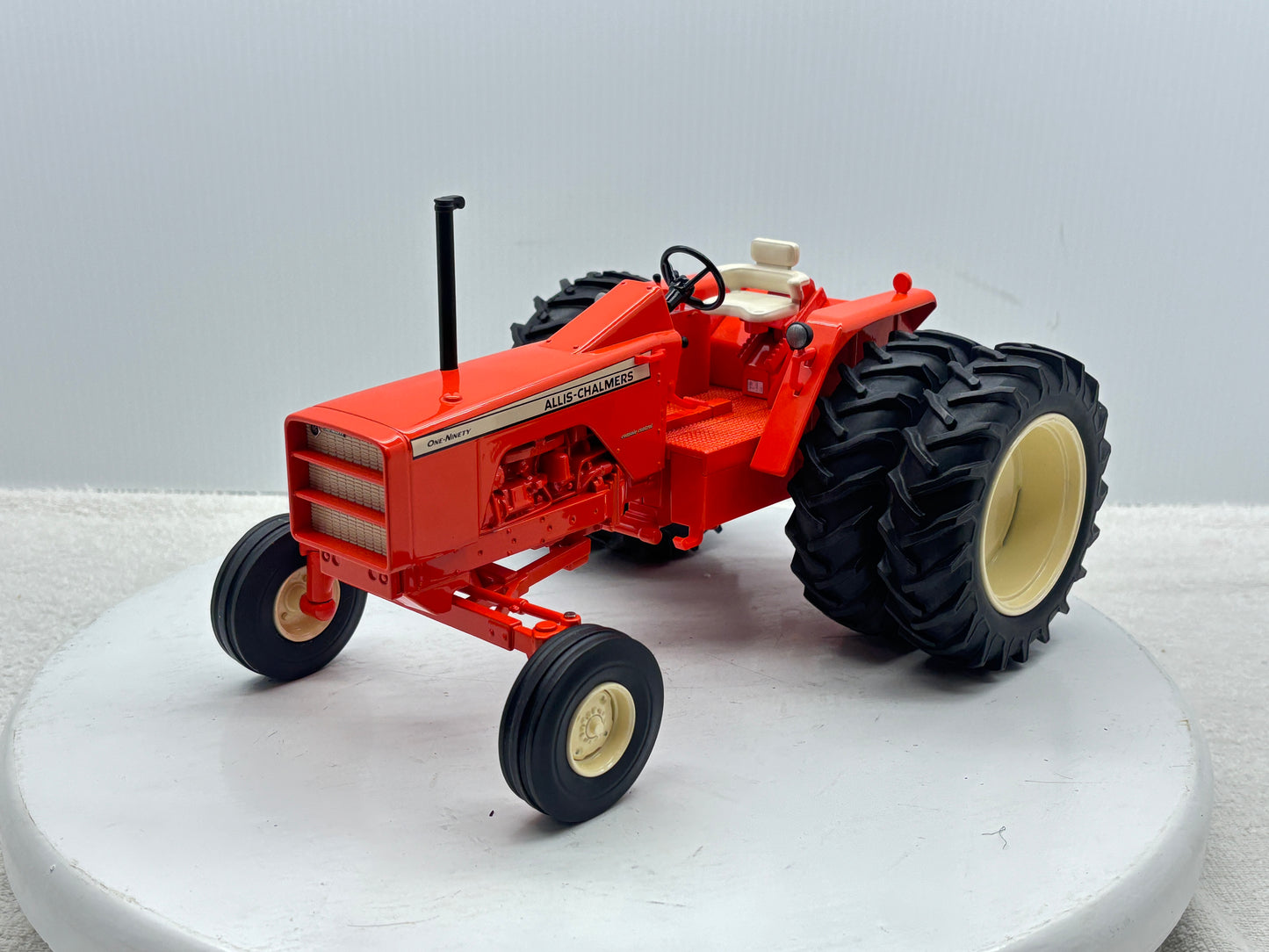 1/16 Allis-Chalmers One-Ninety