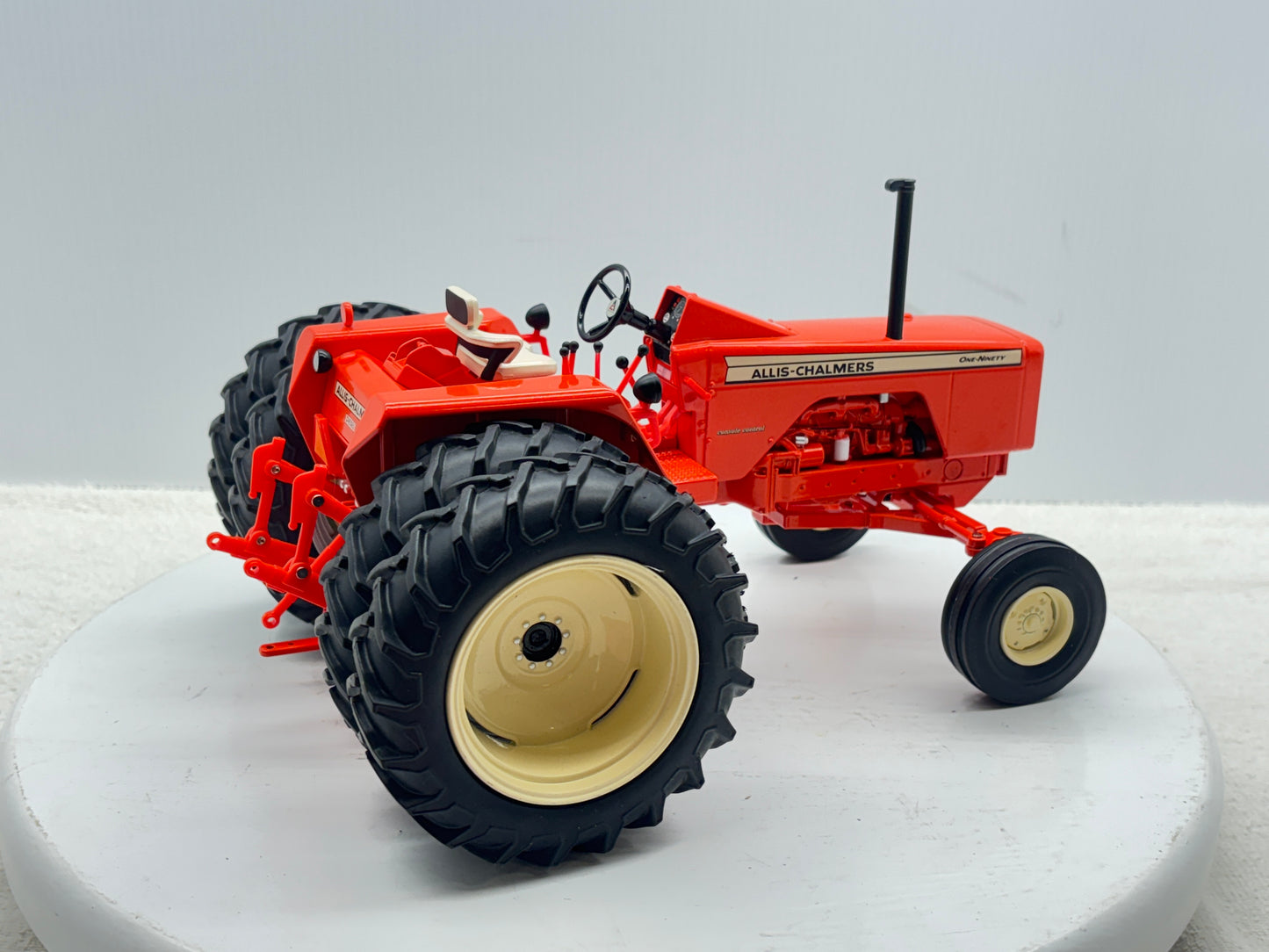1/16 Allis-Chalmers One-Ninety