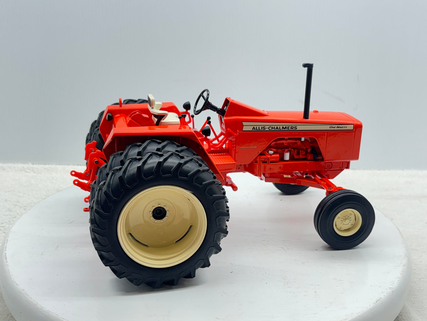 1/16 Allis-Chalmers One-Ninety
