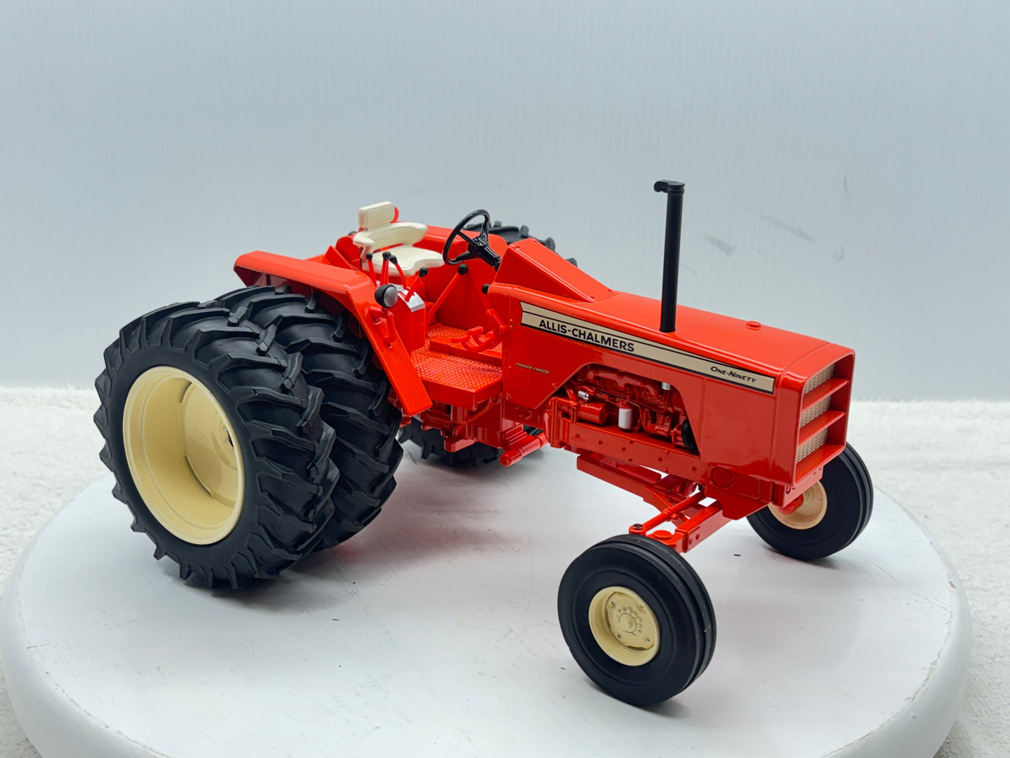 1/16 Allis-Chalmers One-Ninety