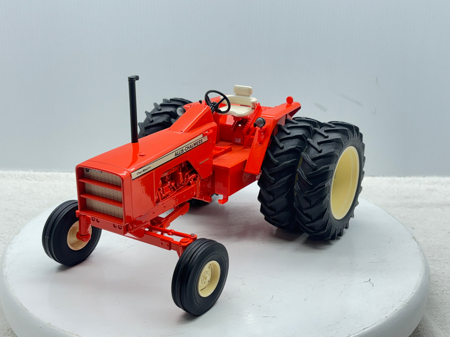 1/16 Allis-Chalmers One-Ninety