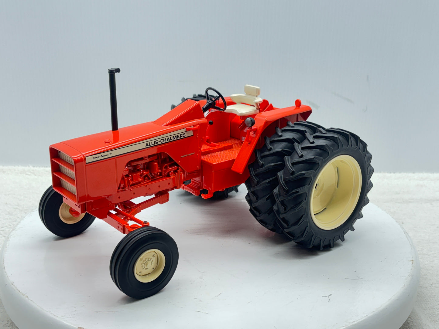 1/16 Allis-Chalmers One-Ninety
