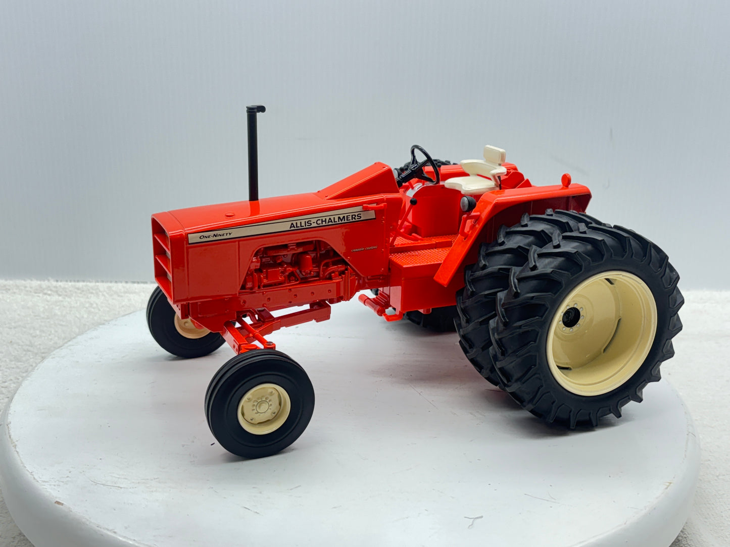 1/16 Allis-Chalmers One-Ninety