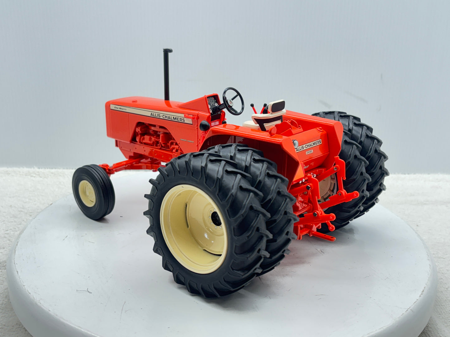 1/16 Allis-Chalmers One-Ninety