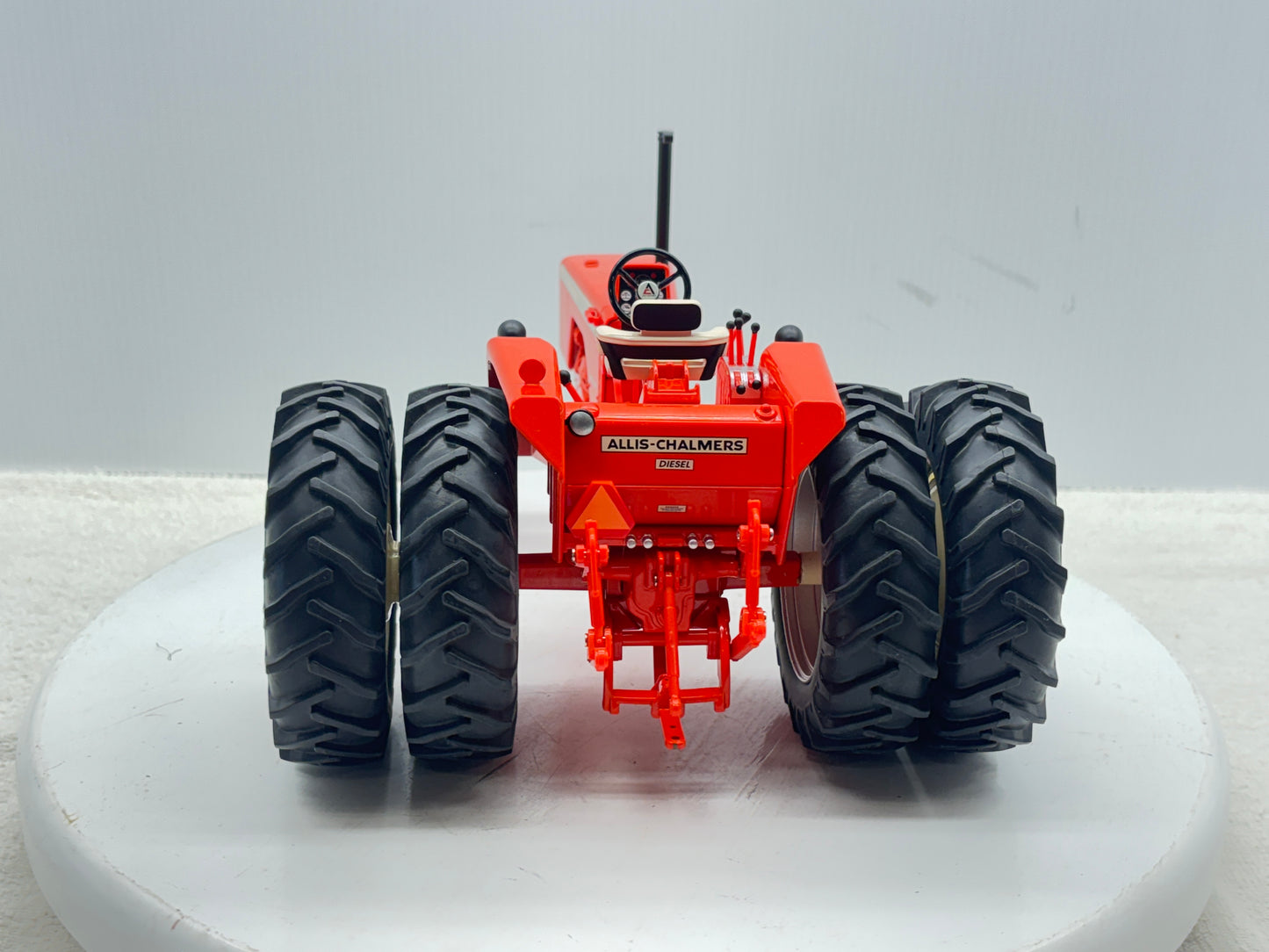 1/16 Allis-Chalmers One-Ninety