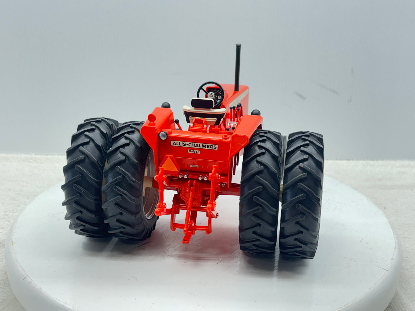 1/16 Allis-Chalmers One-Ninety