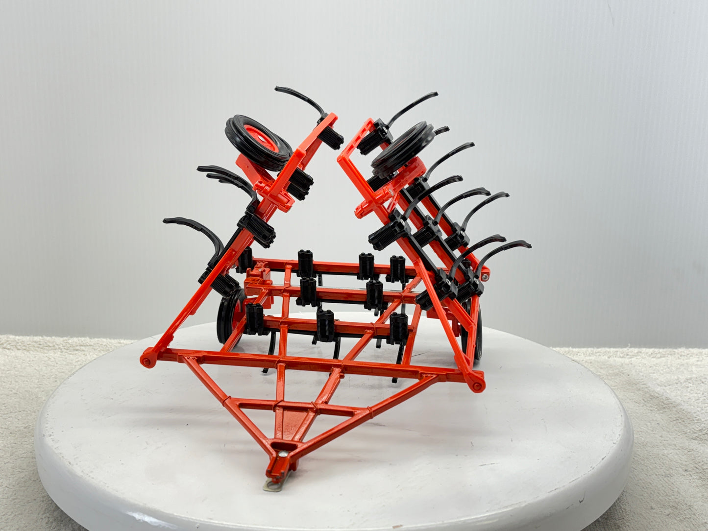 1/16 Allis-Chalmers Tillage Plow