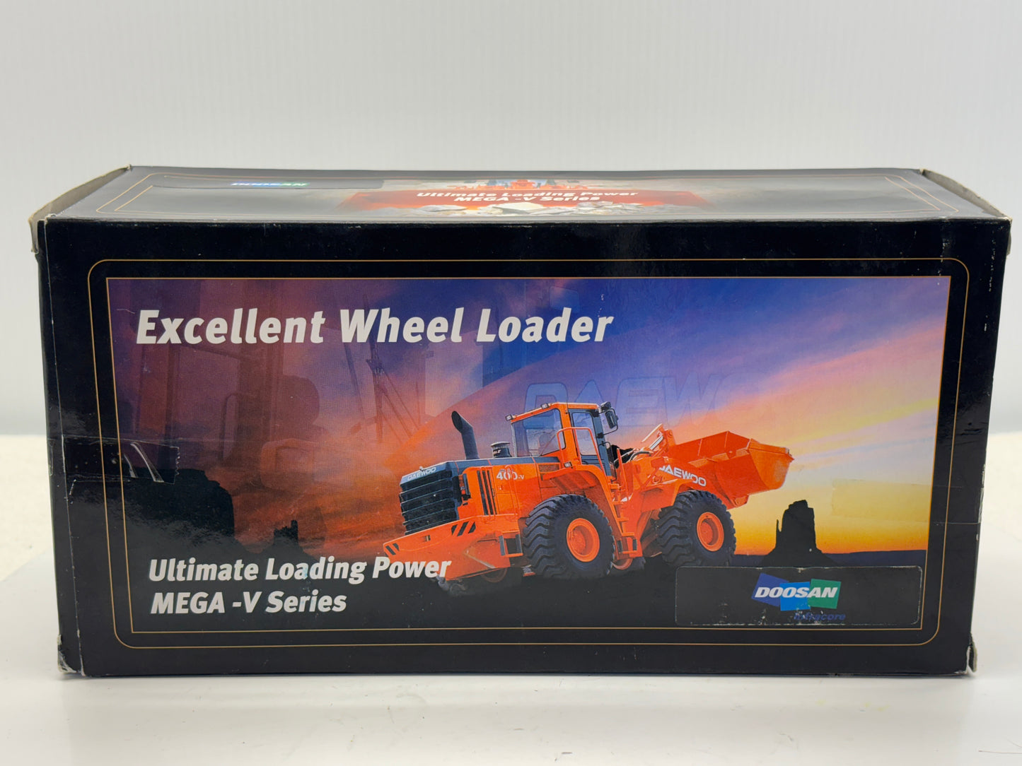 1/40 Doosan 400V Wheel Loader