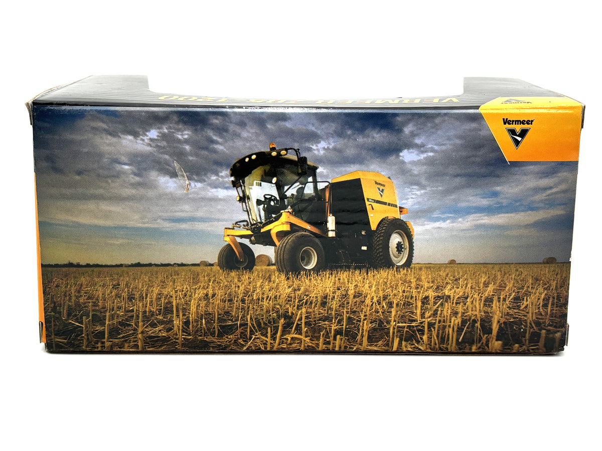 1/64 Vermeer ZR5-1200 Self-propelled baler