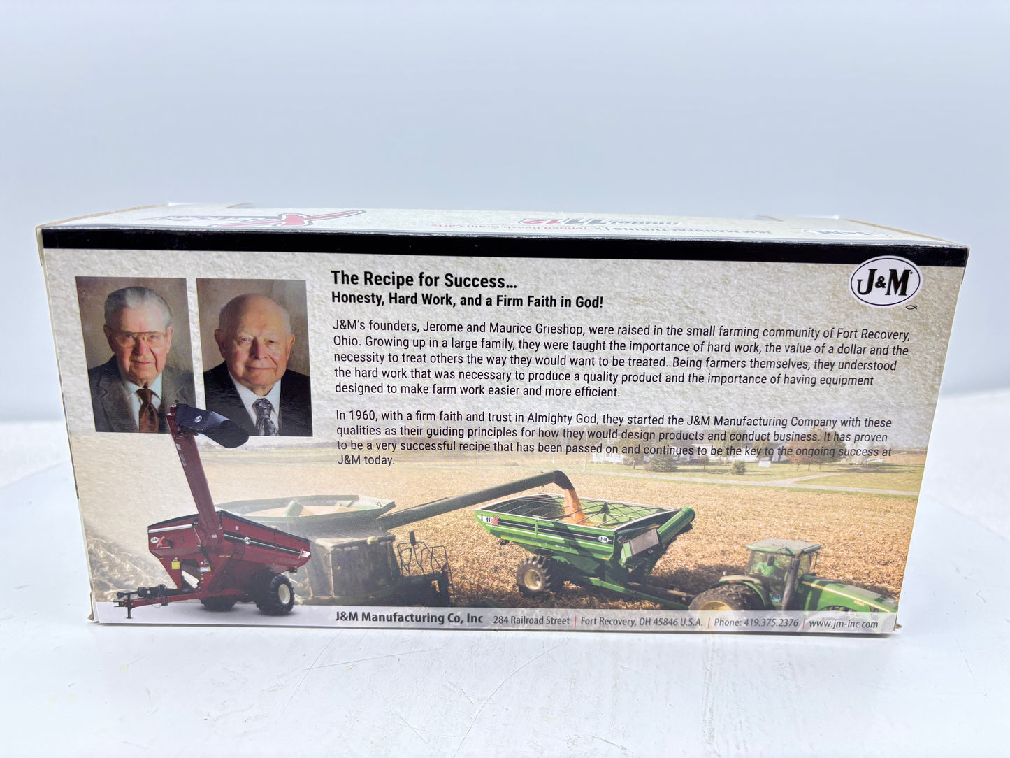 1/64 J&M 1112 X-Tend Tandem Grain Cart Green