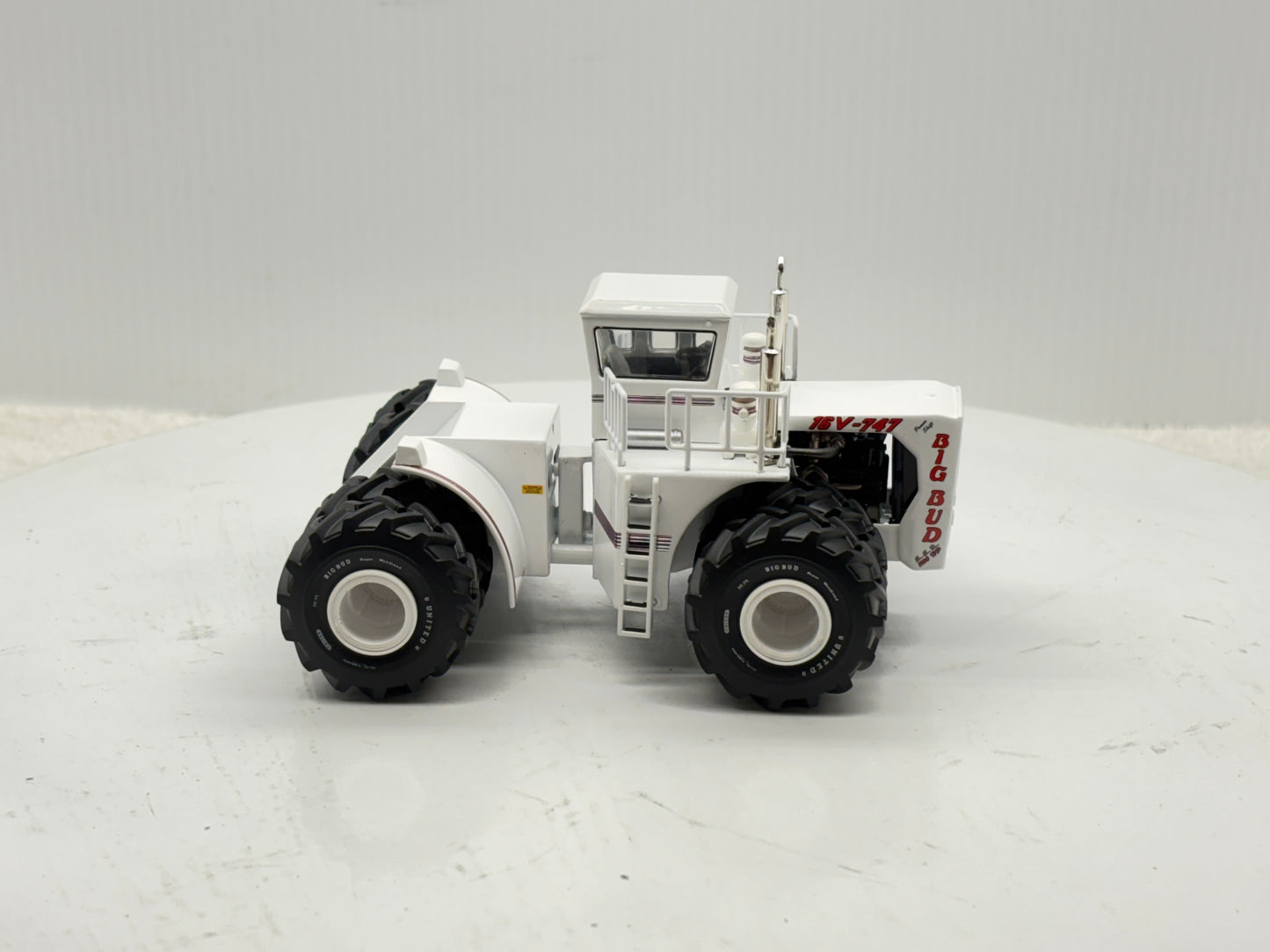 1/64 Big Bud 16V-747 1100HP