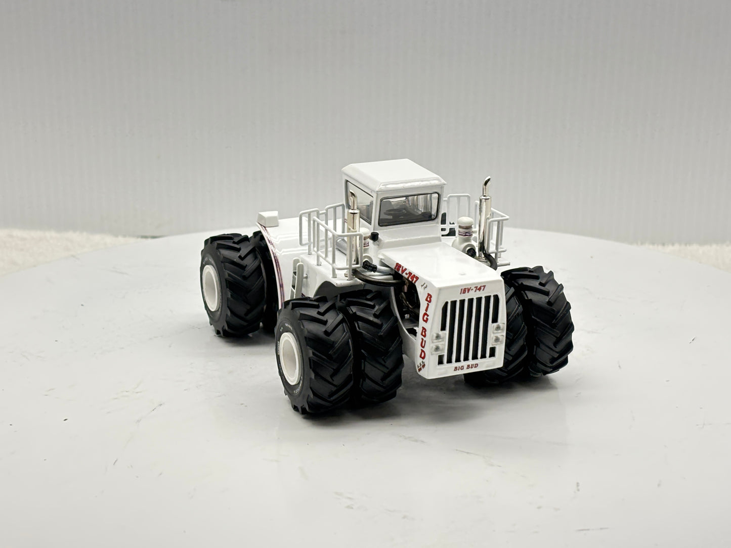 1/64 Big Bud 16V-747 1100HP