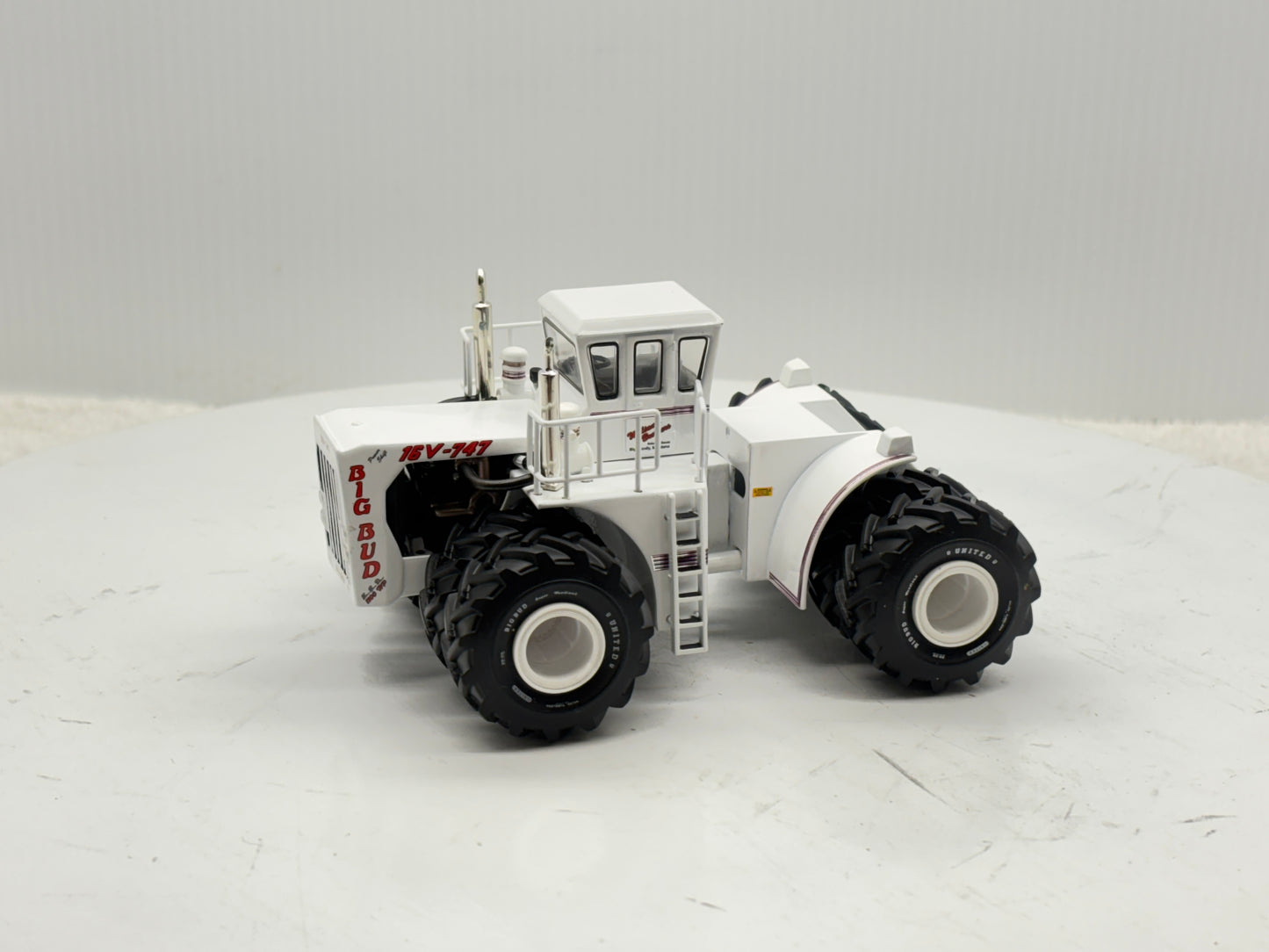 1/64 Big Bud 16V-747 1100HP
