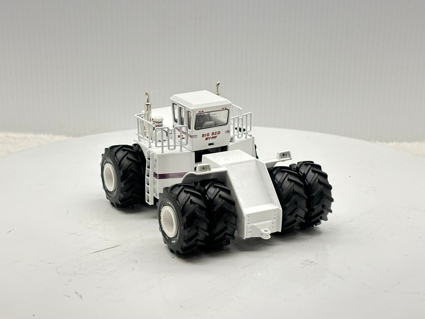 1/64 Big Bud 16V-747 1100HP