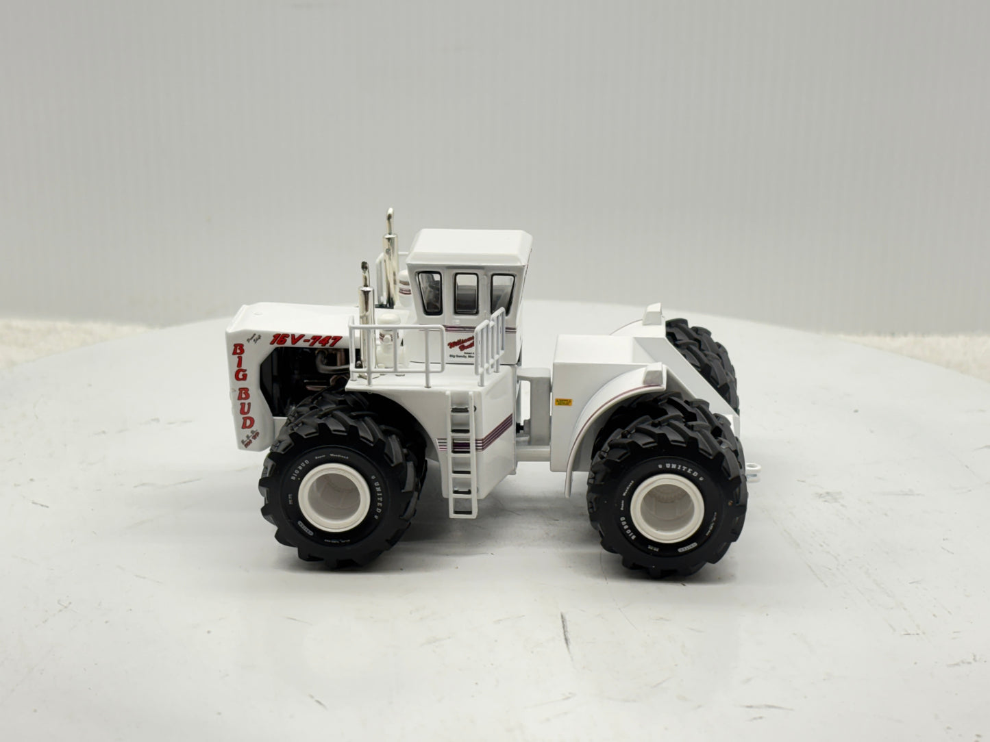 1/64 Big Bud 16V-747 1100HP