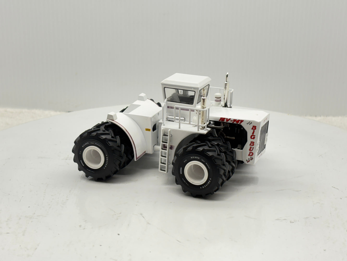 1/64 Big Bud 16V-747 1100HP